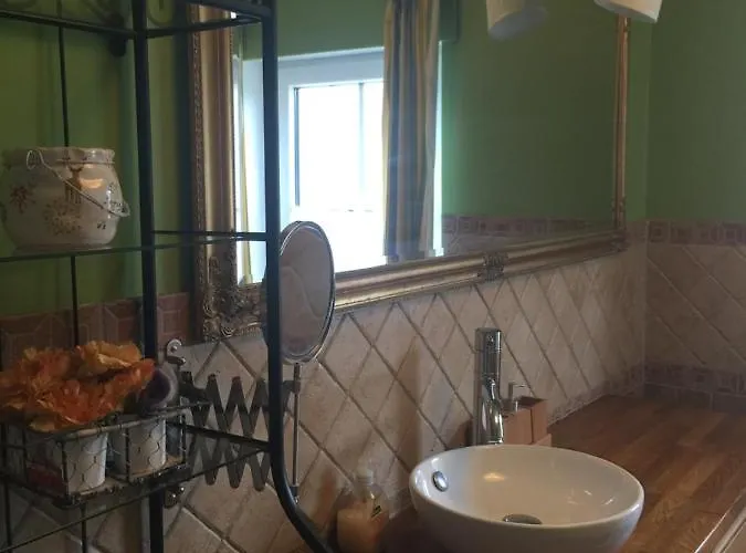 Le Papillon D'or Bed & Breakfast *